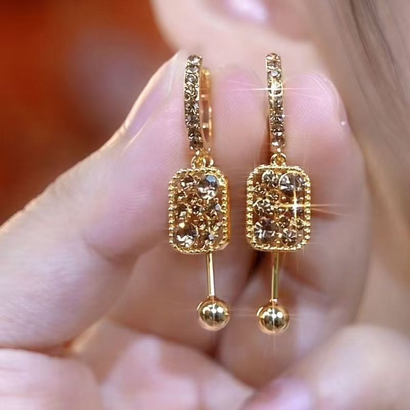 ✨【Kupte 1 a získejte 1 zdarma】 Elegantní zlaté náušnice se třpytivými diamanty_3881839