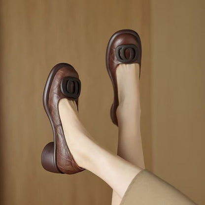 【Korlátozott ajánlat】【35-40】2025 Kényelmes bőr cipők 👠 Retro 5 cm sarok 🌟 Elegáns és sokoldalú