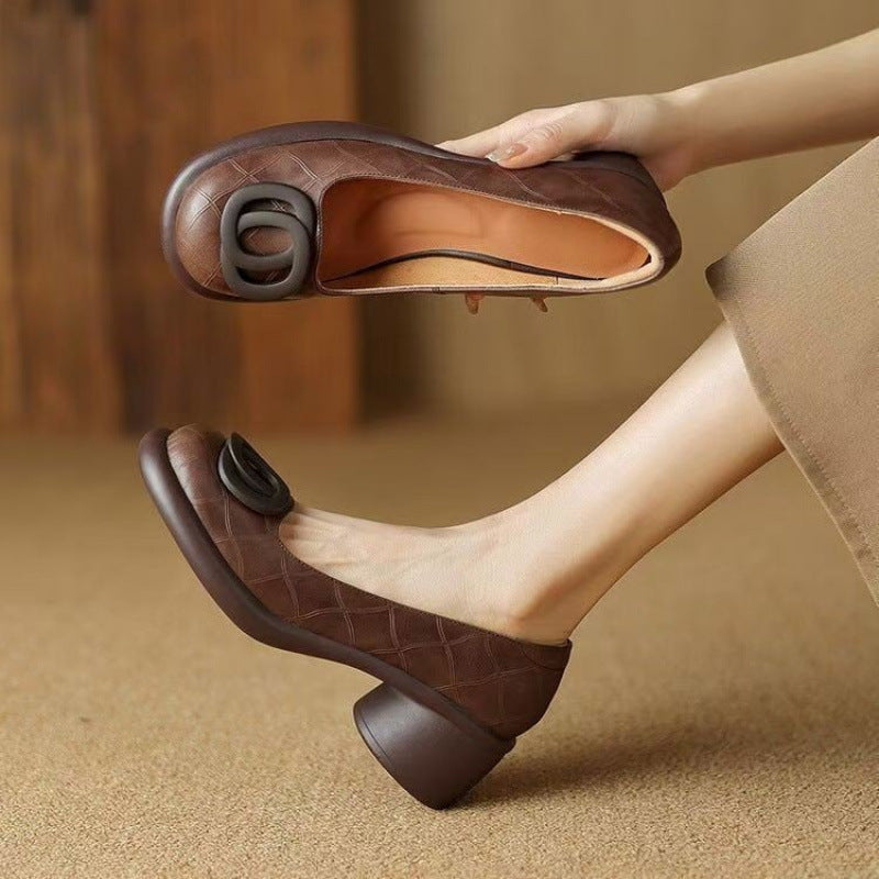 【Korlátozott ajánlat】【35-40】2025 Kényelmes bőr cipők 👠 Retro 5 cm sarok 🌟 Elegáns és sokoldalú